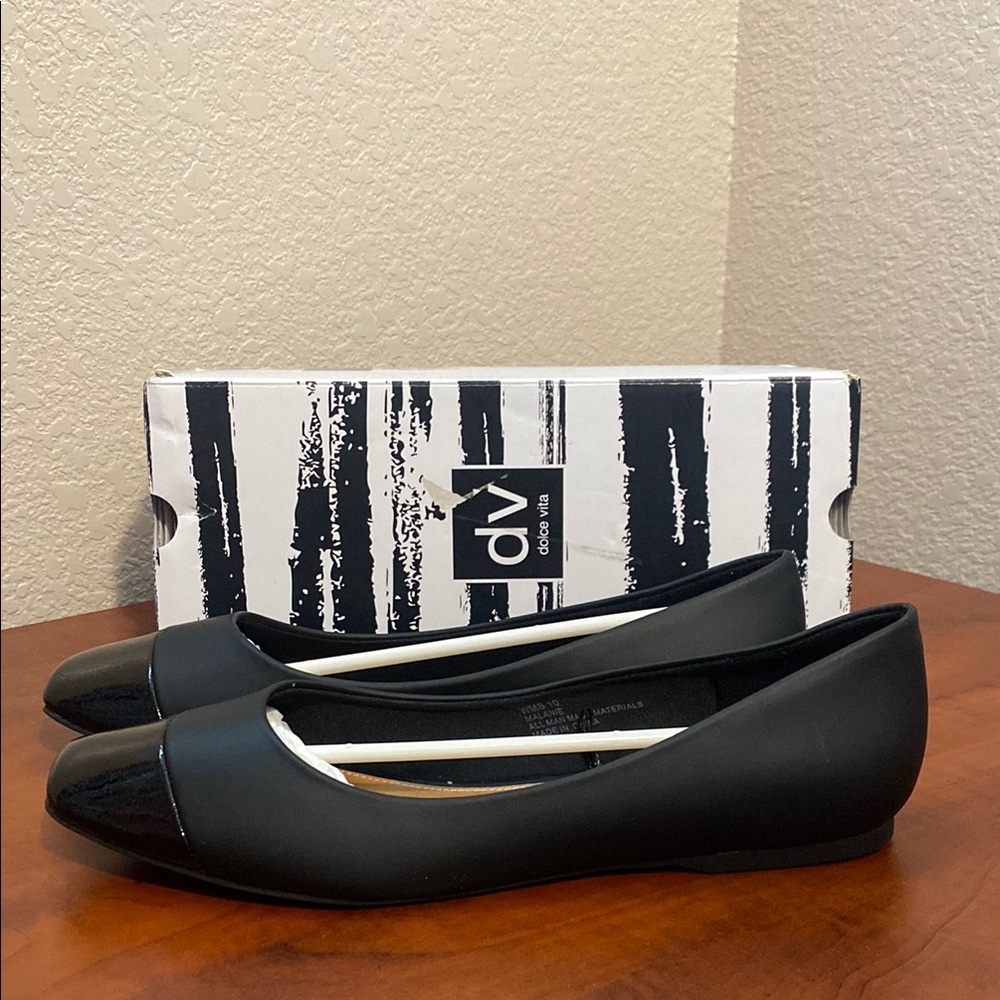 ( CLEAR OUT PRICE!!) DV by Dolce Vita Ladies' Size 10 Malanie Ballet Flat, Black
